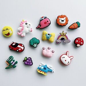 ✨2 for 10$✨ 15 Crocs Jibbitz/Charms - Kids Accessories
